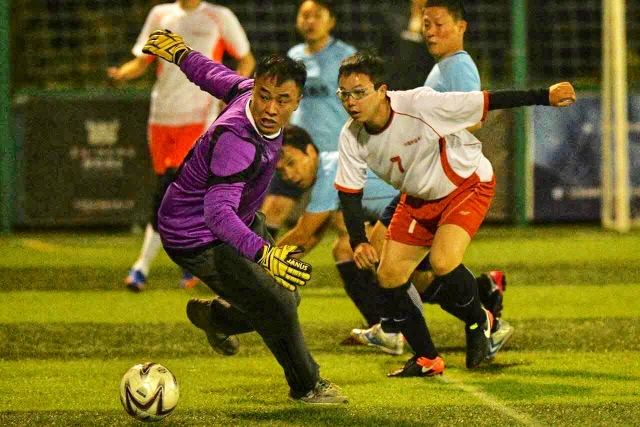 莱昂纳德32分快船险胜森林狼 76人力克独行侠